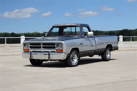 1986 Dodge D150 photo