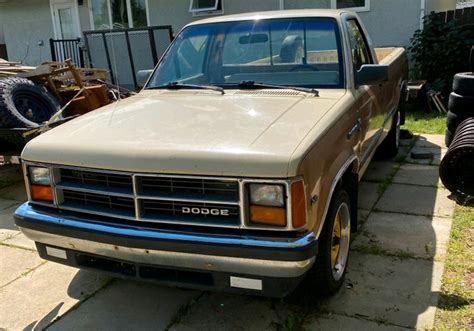 1986 Dodge Dakota photo