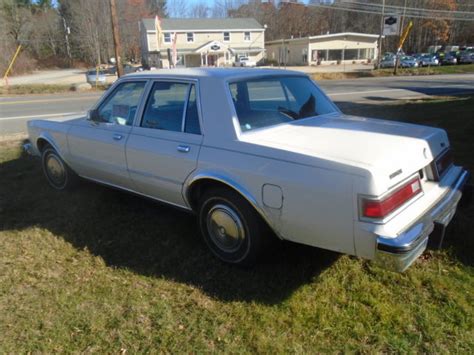 1986 Dodge Diplomat engine