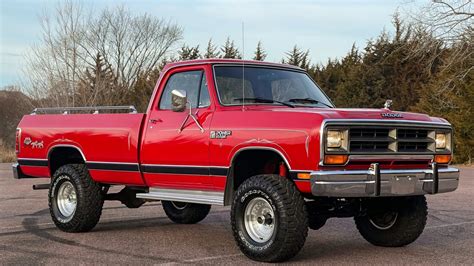 1986 Dodge Dodge truck photo