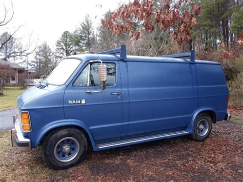 1986 Dodge Maxi van engine