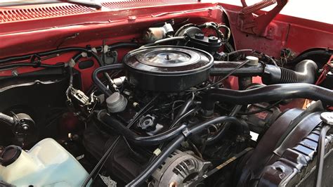 1986 Dodge Ram engine