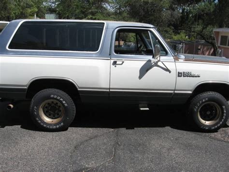 1986 Dodge Ramcharger photo