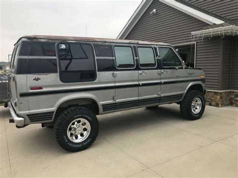 1986 Ford E-350 engine