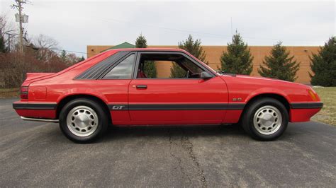 1986 Ford Mustang photo