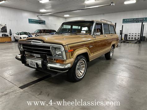 1986 Jeep Grand wagoneer photo