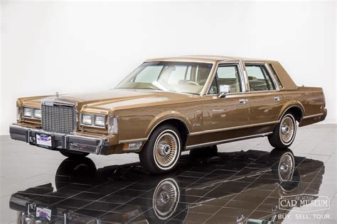 1986 Lincoln Town car