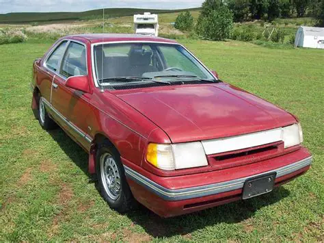 1986 Mercury Topaz photo