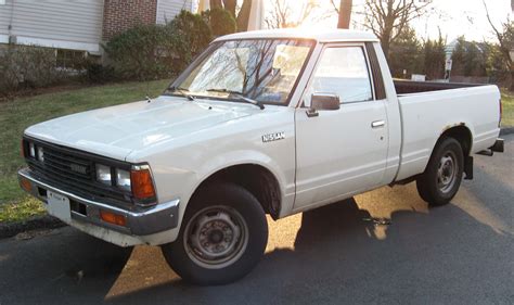 1986 Nissan Nissan truck photo