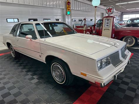 1986 Oldsmobile Cutlass photo