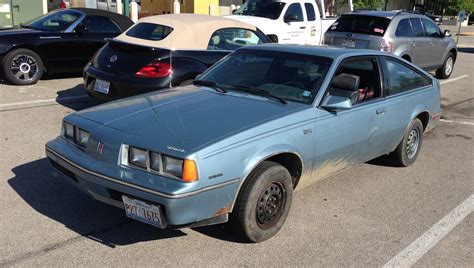 1986 Oldsmobile Firenza photo