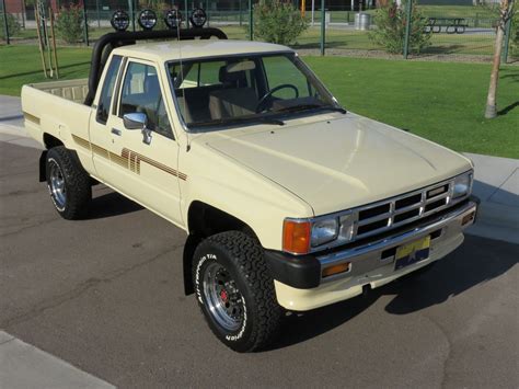 1986 Toyota Pickup photo