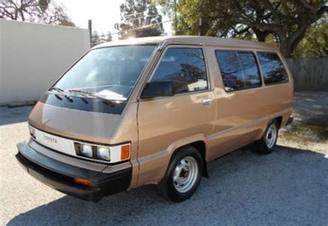 1986 Toyota Van photo