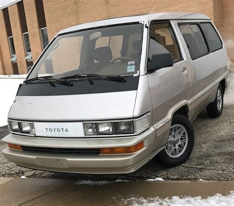 1986 Toyota Van photo