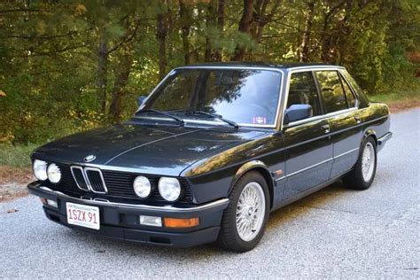 1987 Bmw 528 photo