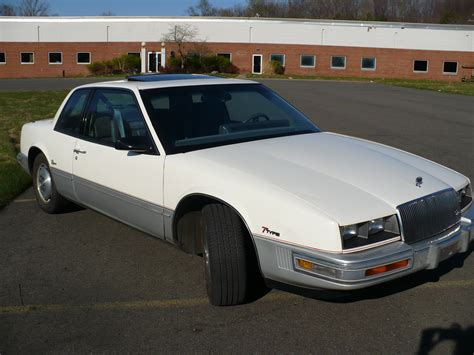 1987 Buick Riviera photo