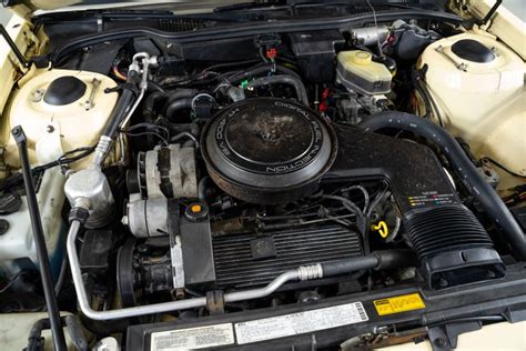 1987 Cadillac Fleetwood engine