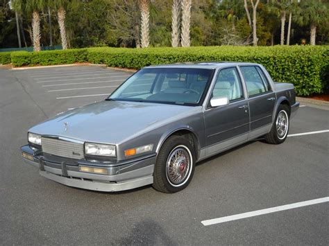 1987 Cadillac Seville photo