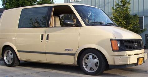 1987 Chevrolet Astro photo