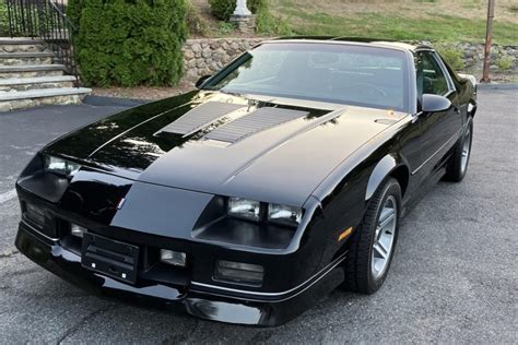 1987 Chevrolet Camaro photo