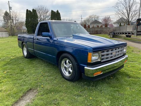 1987 Chevrolet S10 pickup photo