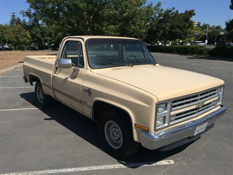 1987 Chevrolet Silverado photo