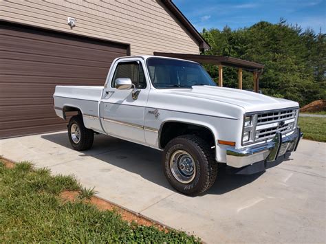 1987 Chevrolet Silverado photo