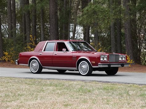 1987 Chrysler Fifth avenue