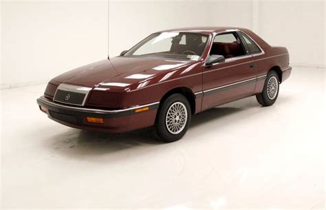 1987 Chrysler Lebaron photo