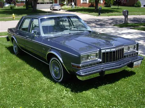 1987 Dodge Diplomat photo