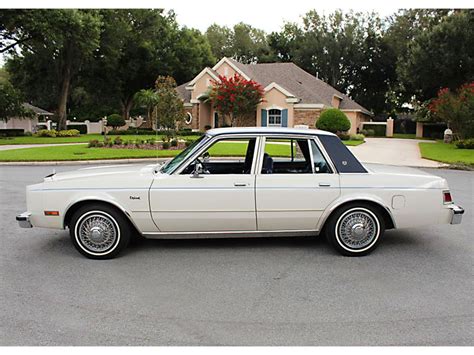 1987 Dodge Diplomat photo