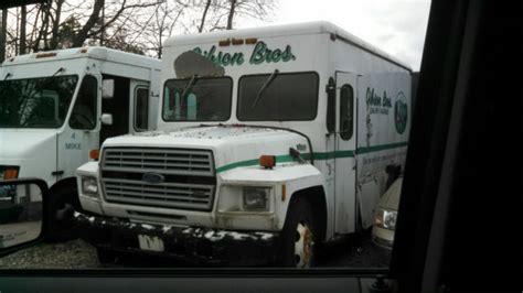 1987 Ford B600 photo