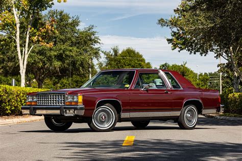 1987 Ford Crown victoria