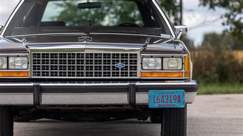 1987 Ford Ltd photo