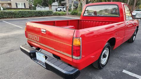 1987 Isuzu Pickup truck engine