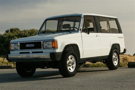 1987 Isuzu Trooper ii