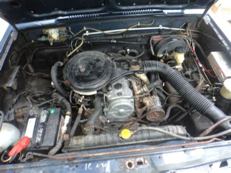 1987 Isuzu Trooper engine