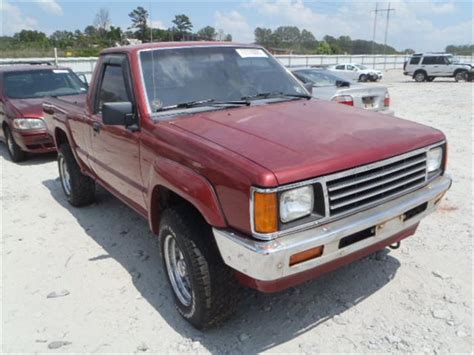 1987 Mitsubishi Pickup photo