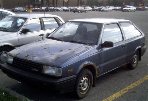 1987 Mitsubishi Precis engine