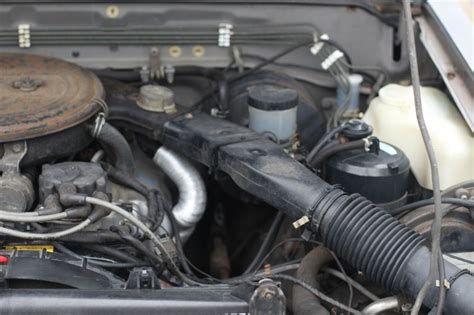 1987 Nissan Pickup engine