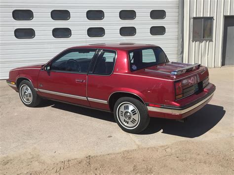 1987 Oldsmobile Calais photo