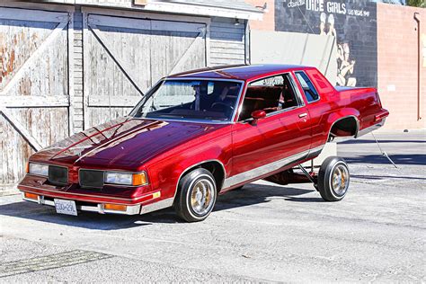 1987 Oldsmobile Cutlass supreme photo