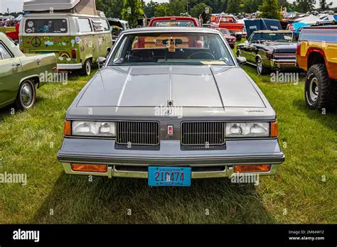 1987 Oldsmobile Supreme photo