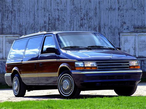 1987 Plymouth Grand voyager photo