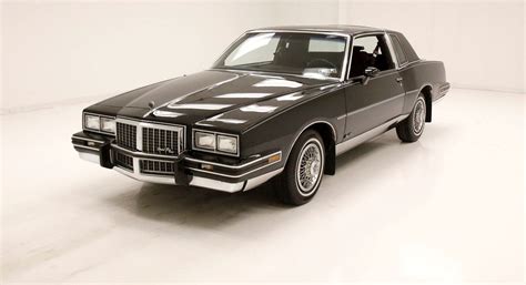 1987 Pontiac Grand prix photo