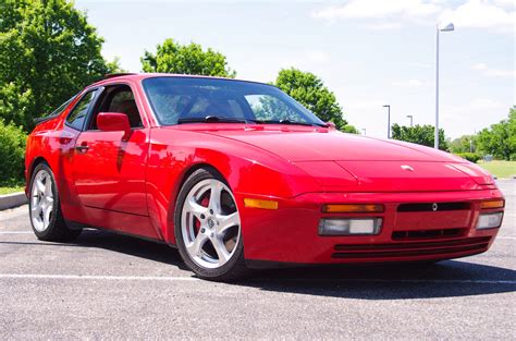 1987 Porsche 944s