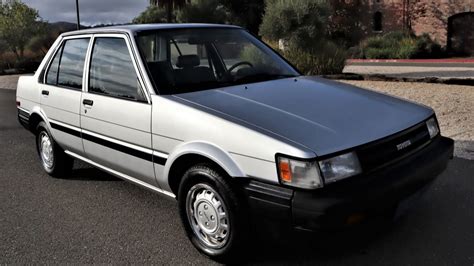 1987 Toyota Corolla photo