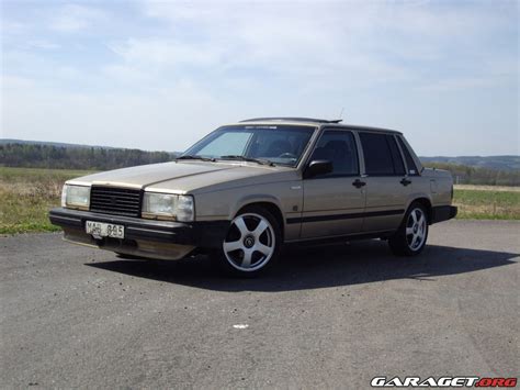 1987 Volvo 744 photo