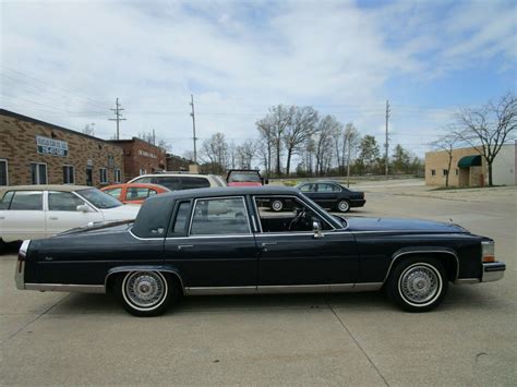 1988 Cadillac Brougham photo