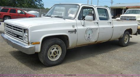 1988 Chevrolet C20 photo